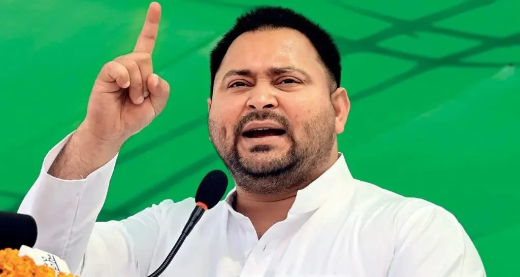 Tejashwi Yadav in trouble over two 'voter card' cases