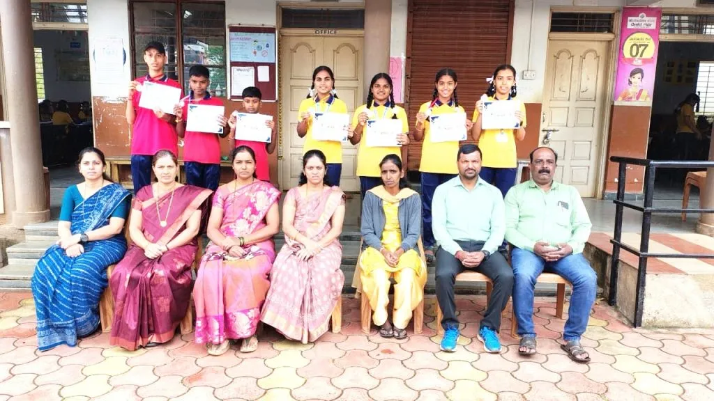 Markandey High School's success in Nehrunagar zonal competition