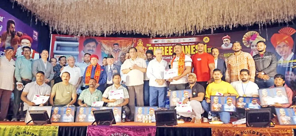 Yashwant Sutar wins first place in Top Ten Karela competition