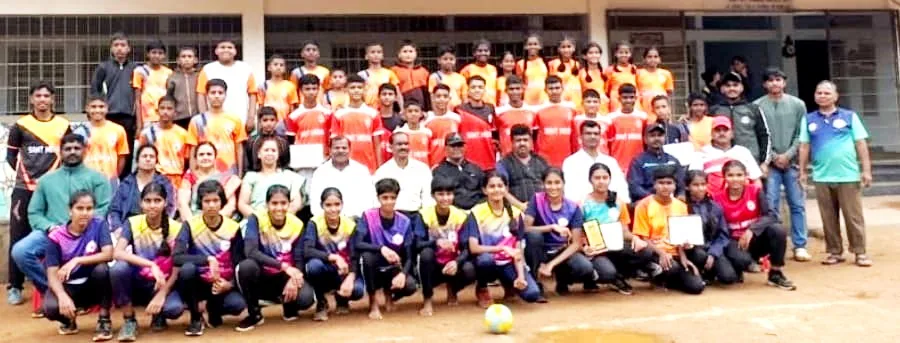 Sant Meera of Angol wins triple crown, Balika Adarsh ​​also wins