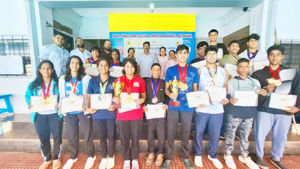 District Dussehra swimming competition in full swing