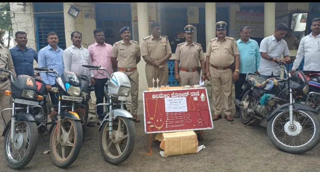 चोरट्यांकडून 10.52 लाखांचा ऐवज जप्त Property worth Rs 10.52 lakh seized from thieves