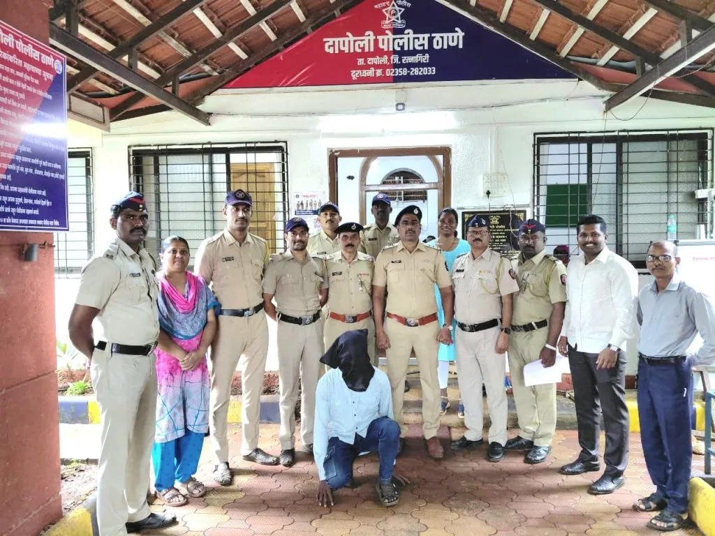 दापोलीत 4 लाखांचा चरस जप्त Charas worth ₹4 lakh seized in Dapoli