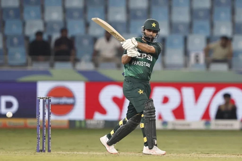 Pak bows out to UAE in Super Four