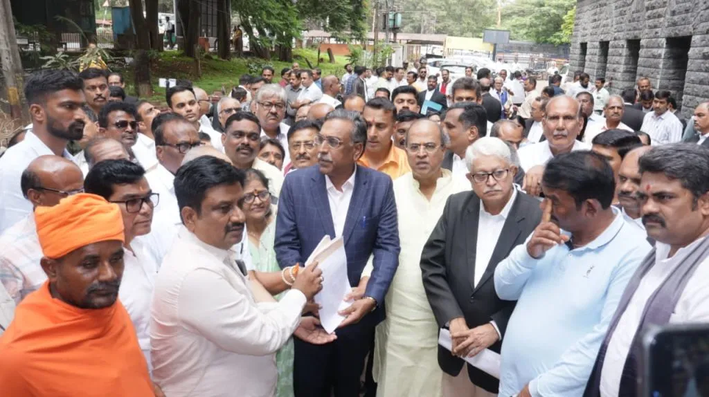 जनगणनेतील उपजातीवरून हिंदूंची नाराजी Hindus unhappy over sub-caste in census