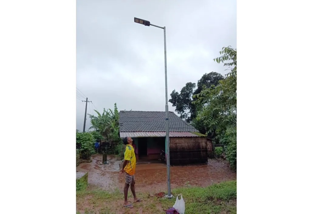 लोककल्प-हेनकेल इंडियातर्फे गवसे, चिखले, चिगुळे, गोल्याळीत सौर पथदीप Lokkalp-Henkel India to produce solar street lights in Gavse, Chikhle, Chigule, Golyalit