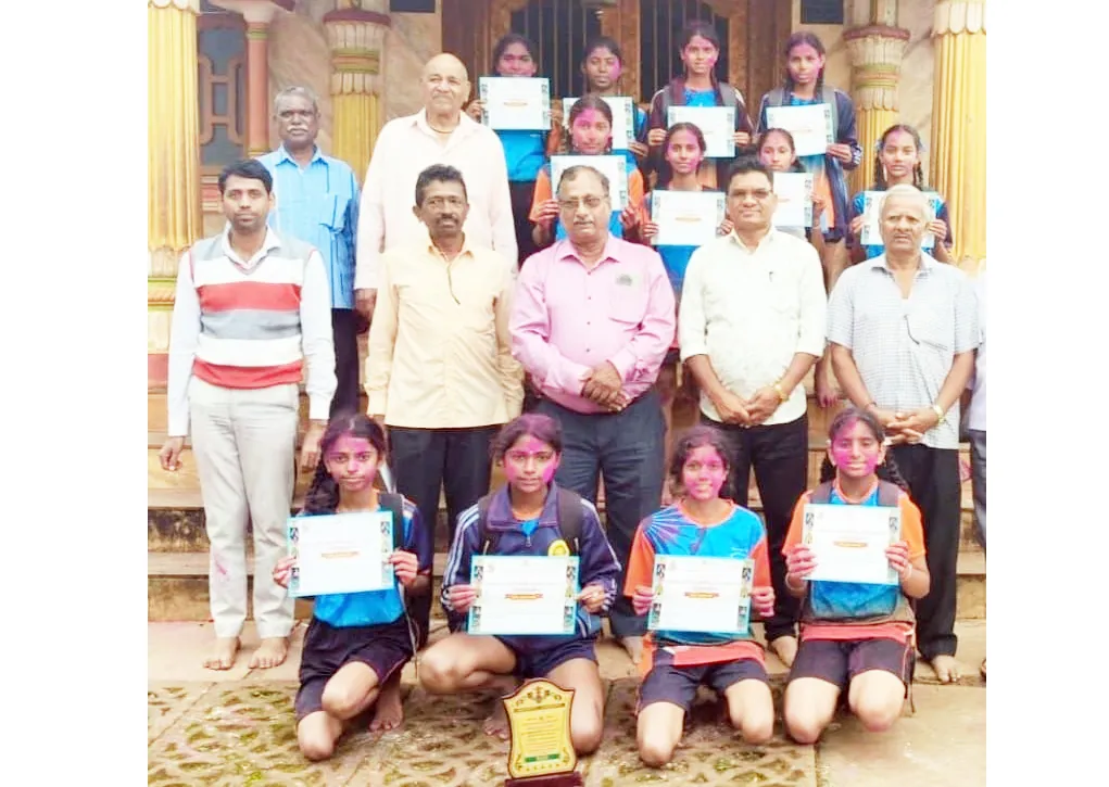 बेळवट्टी विद्यालयाची कबड्डीत चमक Belavatti School shines in Kabaddi