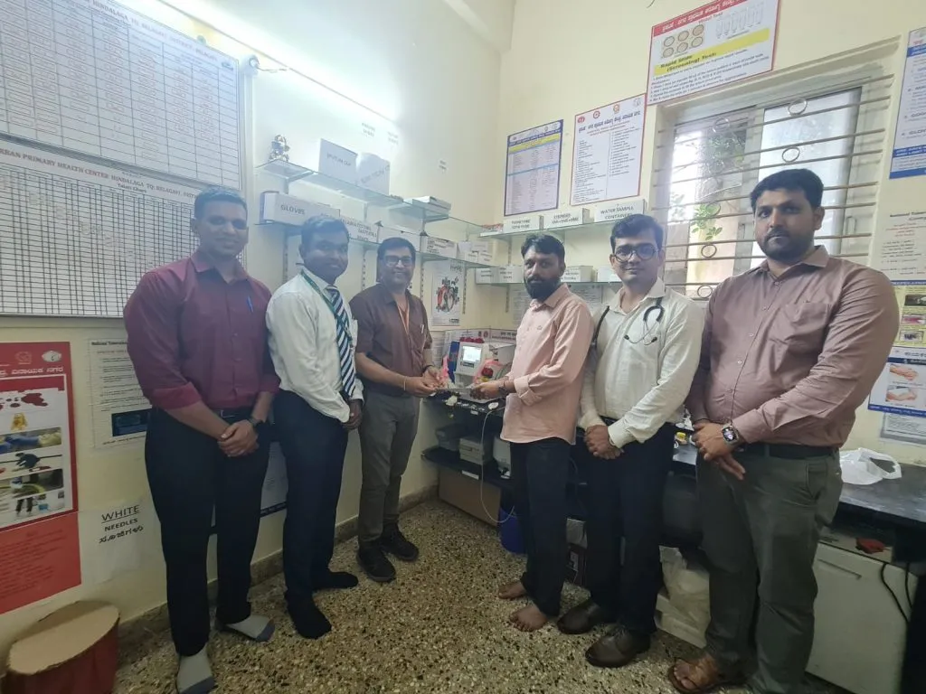 आयडीबीआयतर्फे आरोग्य केंद्राला ‘सीबीसी’ मशीन भेट IDBI gifts CBC machine to health center