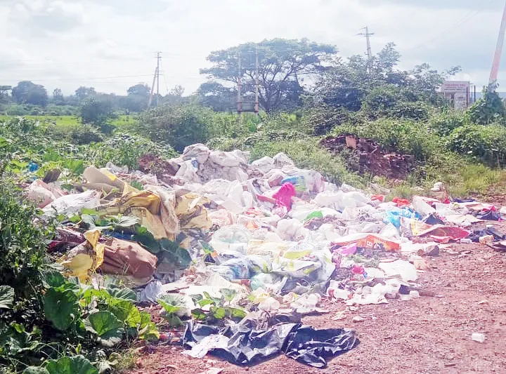 Garbage problem is serious at Kangrali Budruk