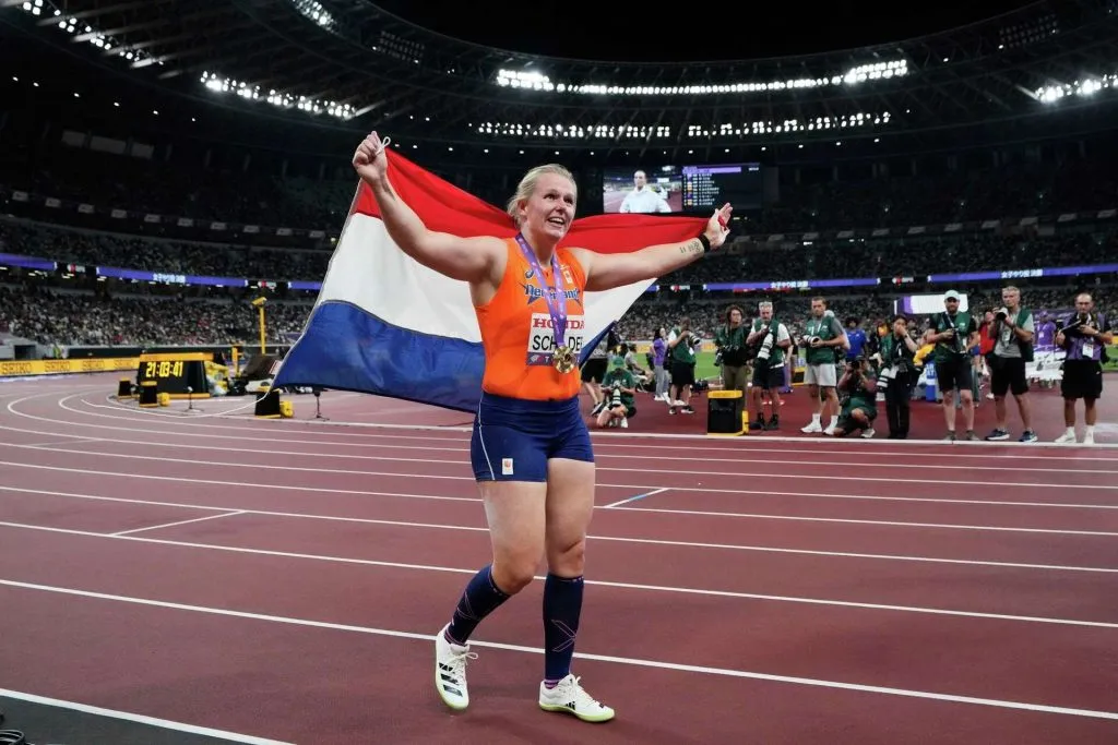 Jessica Schilder of the Netherlands wins gold medal