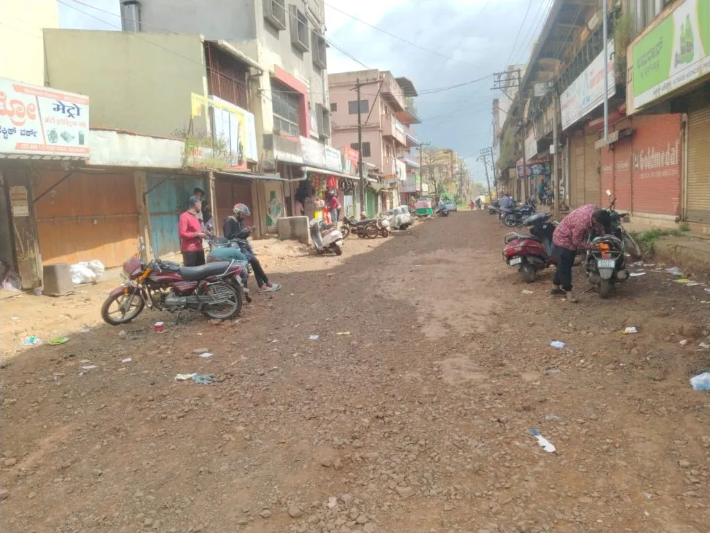 Concreting of the road at Fulbagh Galli begins