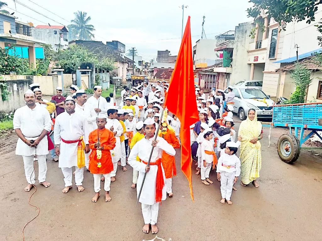 दुर्गामाता दौडमुळे जाफरवाडी येथे नवचैतन्य Durga Mata Daud brings new life to Jafarwadi