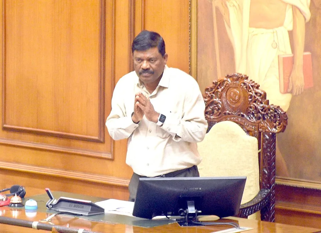 सभापतीपदी गणेश गांवकर Ganesh Gaonkar as the Chairman
