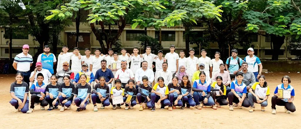 St. Mary's, Vanita School winners of cricket tournament