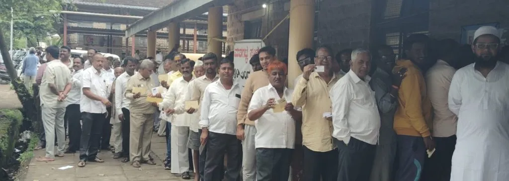 कत्ती-ए.बी.पाटील पॅनेल आघाडीवर Katti-A.B.Patil panel leads