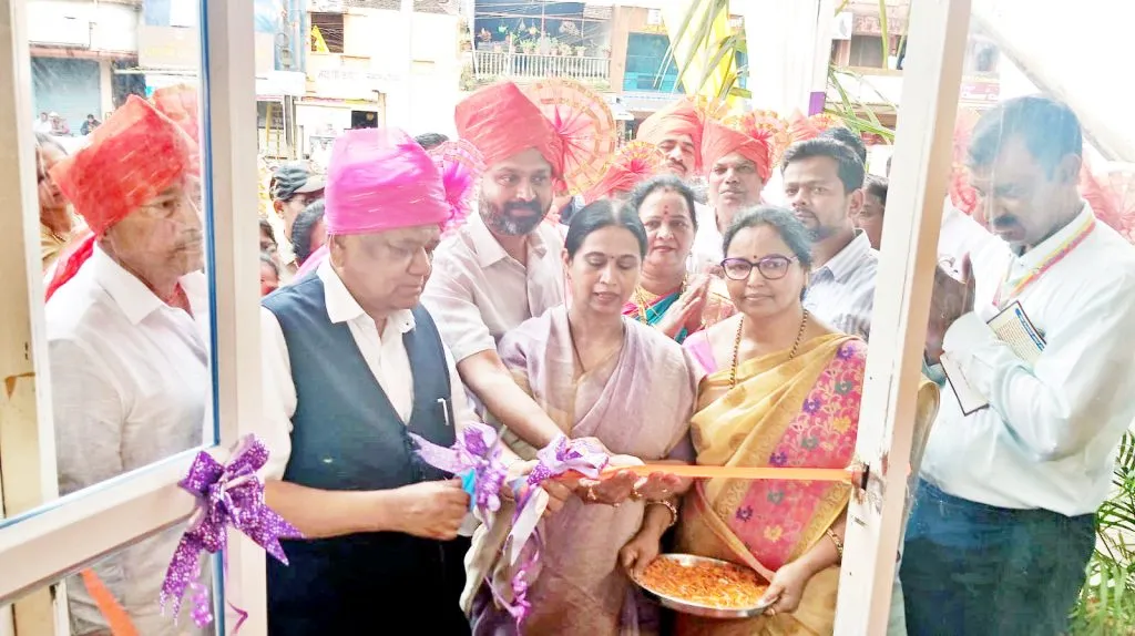 कंग्राळी खुर्द येथे ग्रा.पं. नूतन कार्यालय-ग्रंथालयाचे उद्घाटन Gram Panchayat inaugurated new office-library at Kangrali Khurd