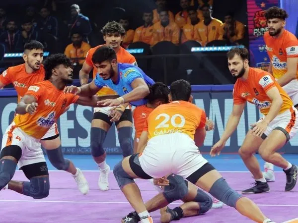 Puneri Paltan wins over Bengal Warriors