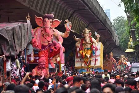 Devotional farewell to Bappa in Mumbai