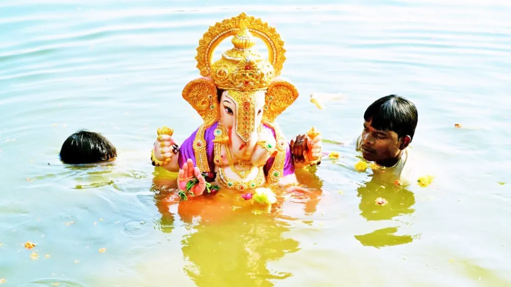 The immersion of the idol concludes after two days