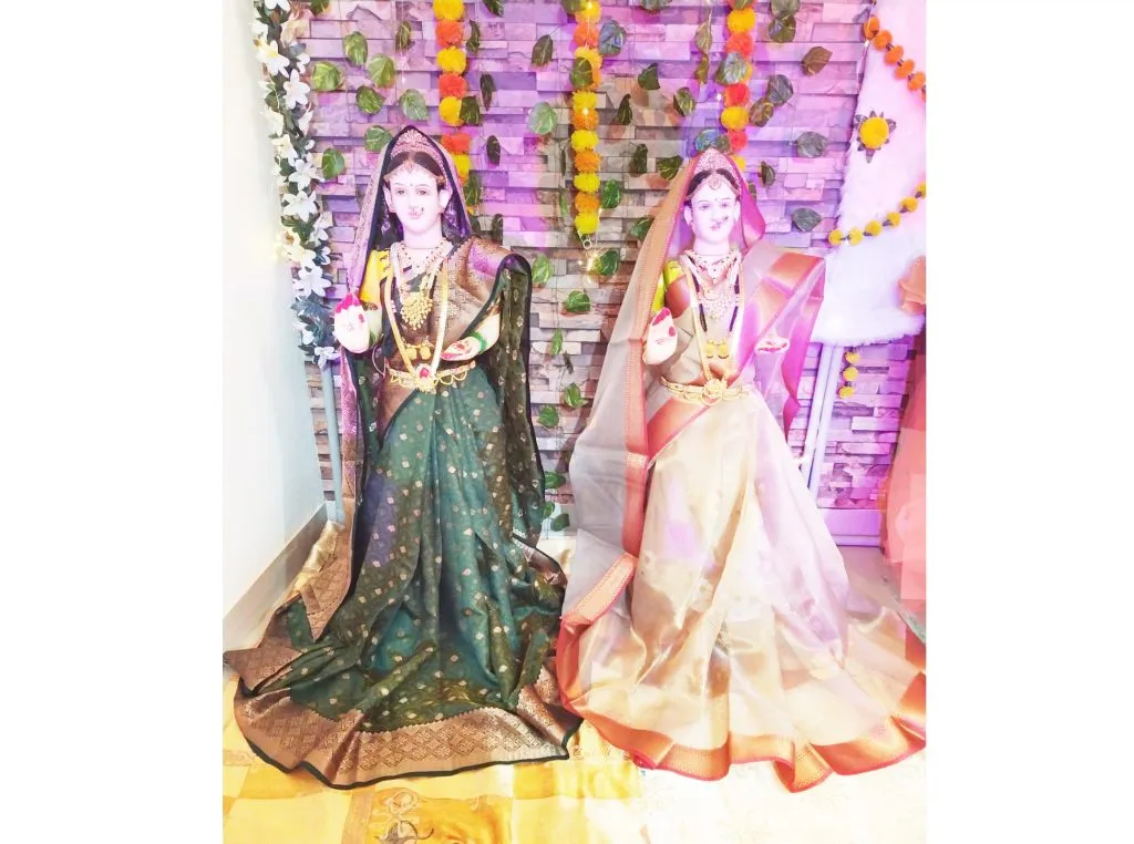 शहर परिसरात गौरीचे घरोघरी आगमन Gauri's door-to-door arrival in the city area