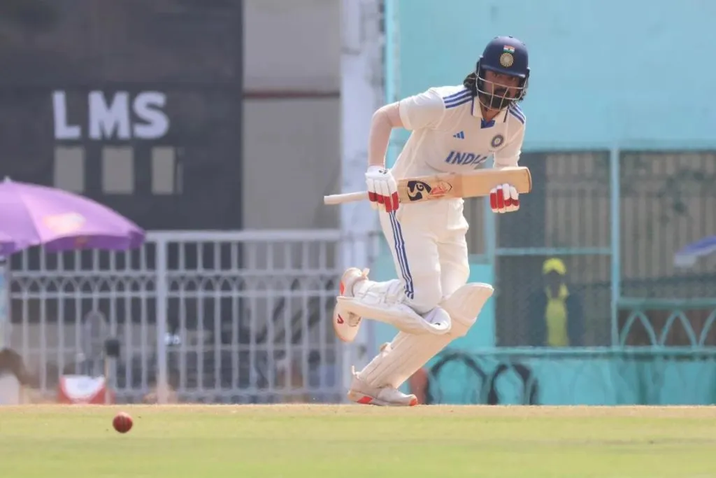 भारत अ संघाला 243 धावांची गरज India A need 243 runs