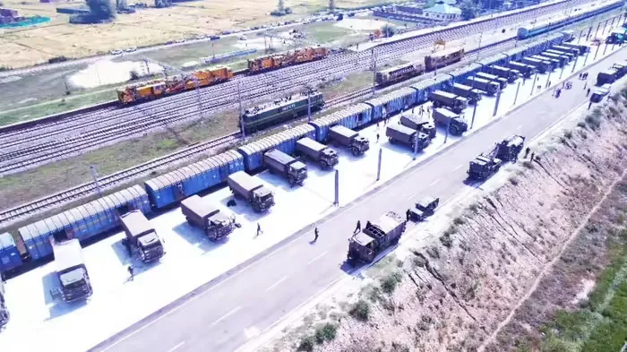 Special goods train runs for army in Kashmir
