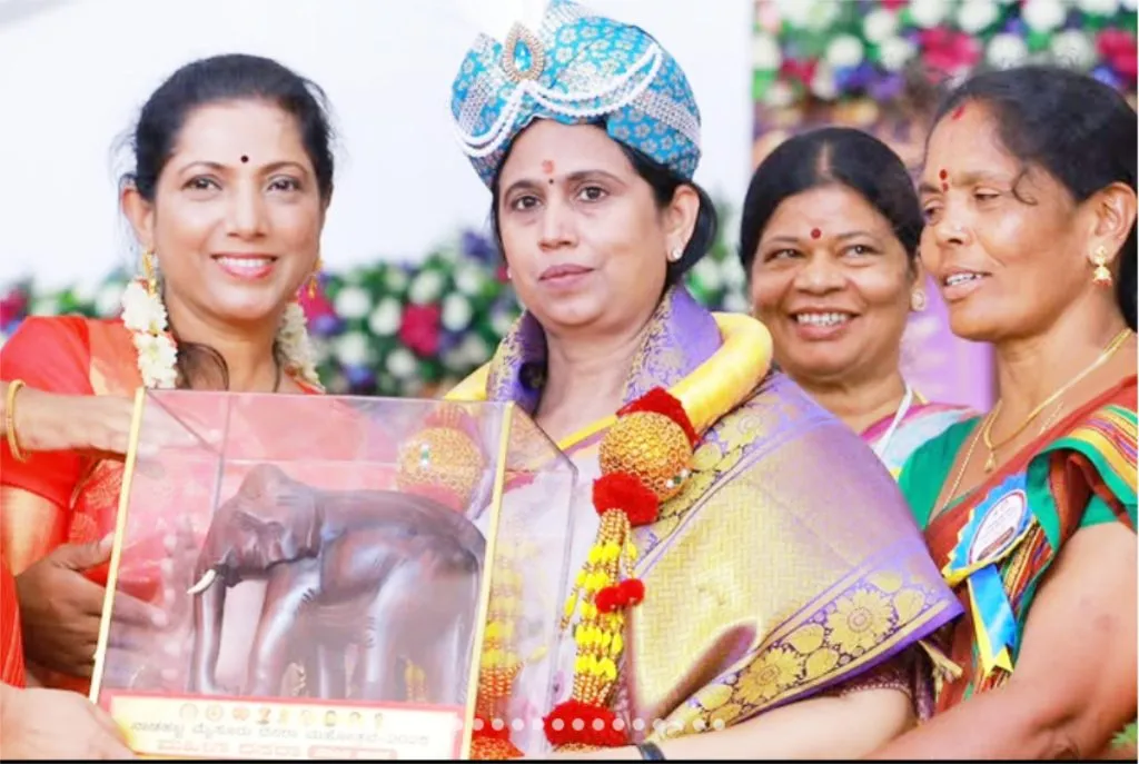 गृहलक्ष्मी सहकारी संस्थांना लवकरच प्रारंभ Grihalakshmi Cooperative Societies to start soon