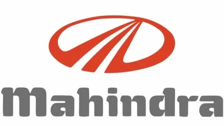 नव्या ‘जीएसटी’मुळे महिंद्राची वाहन विक्री लाखांच्या घरात Mahindra's vehicle sales hit lakhs due to new GST