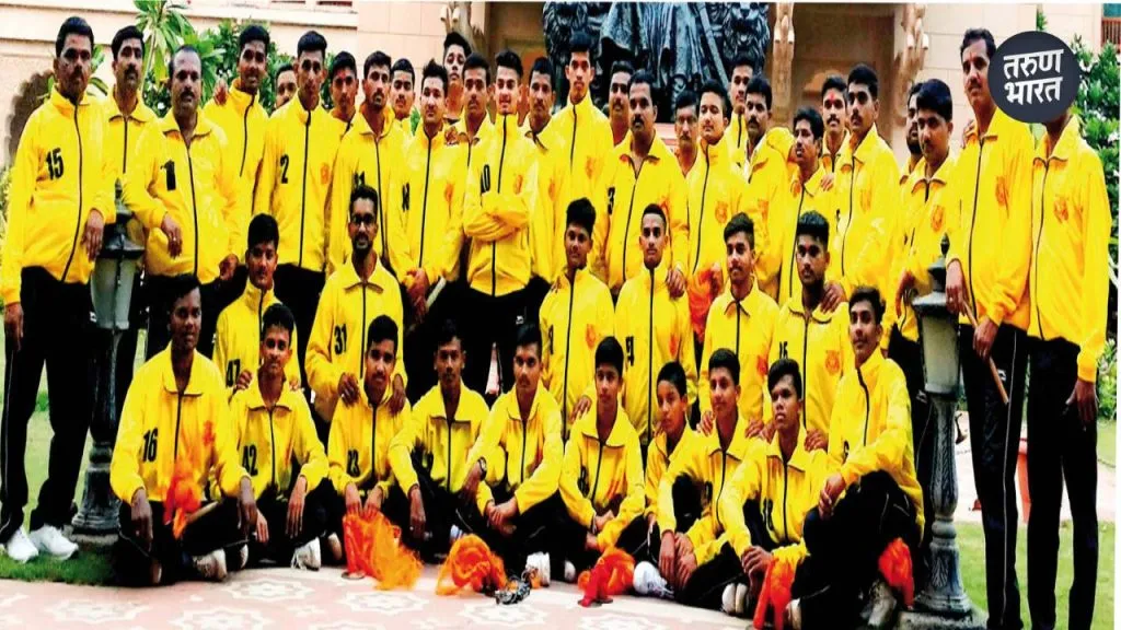 Kolhapur News: म्हाकवेच्या सिद्धेश्वर झांज पथकाचा नाद उद्या दिल्लीस घुमणार Shri Bal Avadhoot Songi Bhajan Mandal Achanak Lezim Mandal