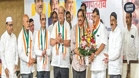 गोकुळचे माजी चेअरमन Arun Dongale राष्ट्रवादीत, मंत्री Hasan Mushrif यांची उपस्थिती ZP Chairman Rahul Patil Karvir former Gokul Chairman Dongle