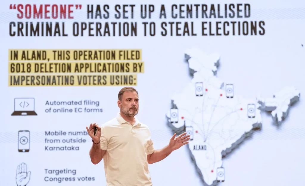 Rahul Gandhi attacks the Commission again