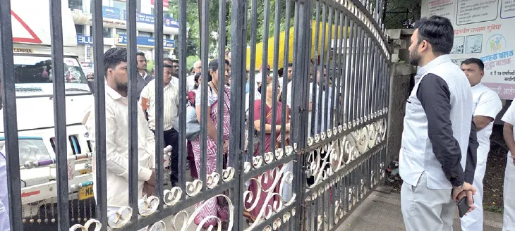 The newly appointed CEOs caught the latecomers