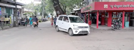 Obstacle race at 'Shivaji Housing' Chowk!