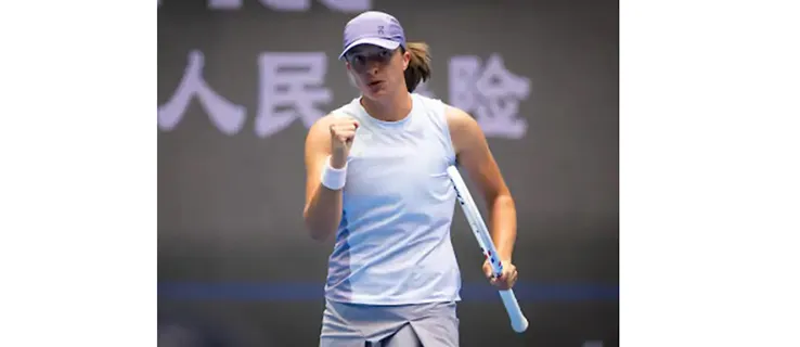 Poland's Swiatek advances to third round