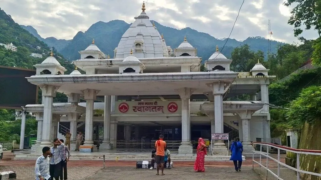 Vaishnodevi Yatra begins with renewed vigor