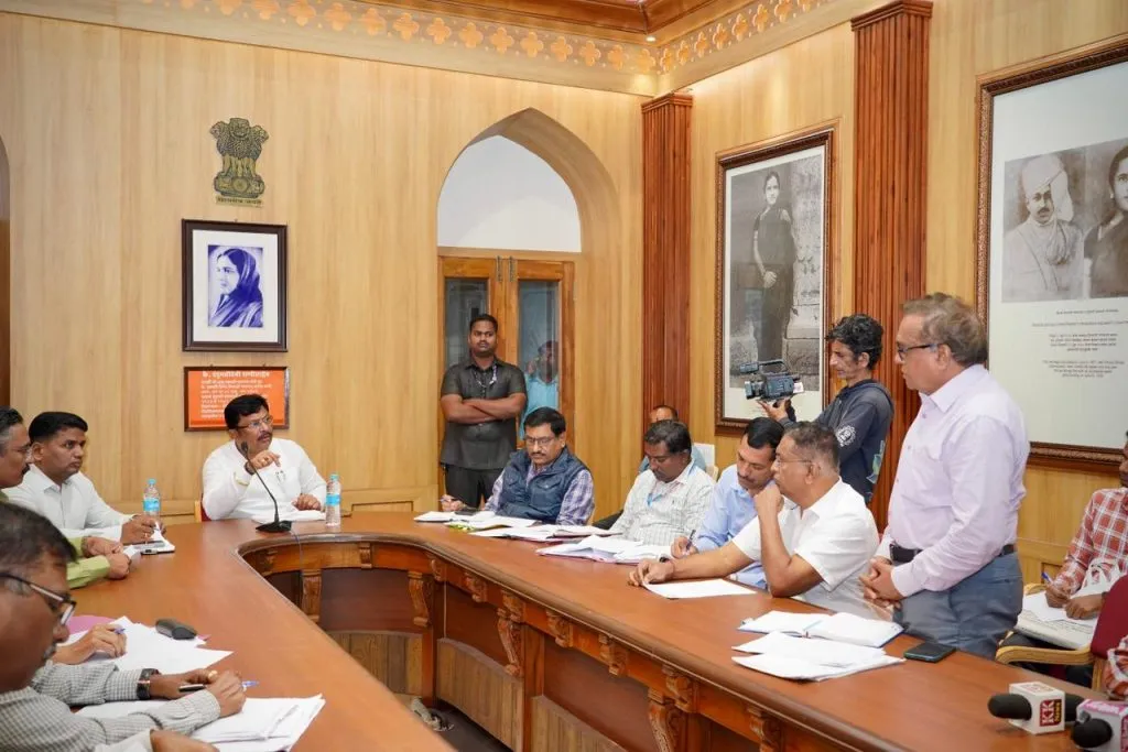 अन्यथा.. हक्कभंग दाखल करू : आमदार राजेश क्षीरसागर Otherwise.. we will file a complaint for violation of rights: MLA Rajesh Kshirsagar