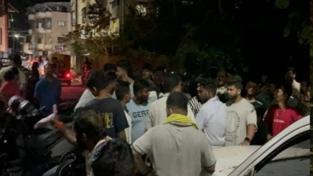 मद्यधुंद टेम्पो चालकाने चार दुचाकींना ठोकरले