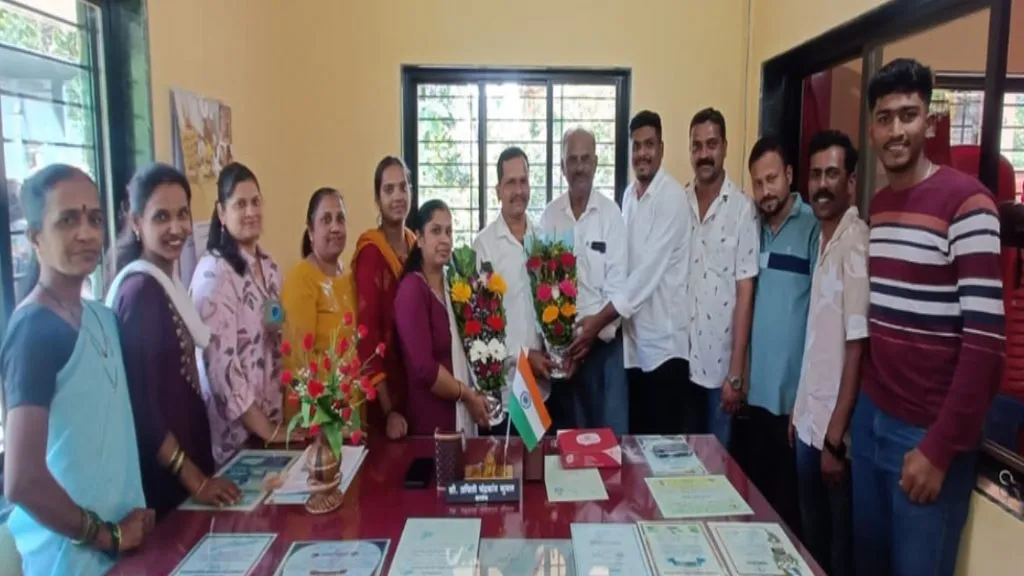 चराठा उपसरपंचपदी गोविंद उर्फ राजन परब यांची निवड