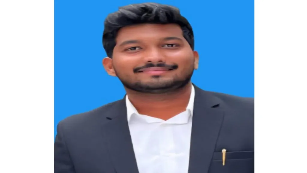 मिहिर मोंडकर यांचे सेट परीक्षेत यश