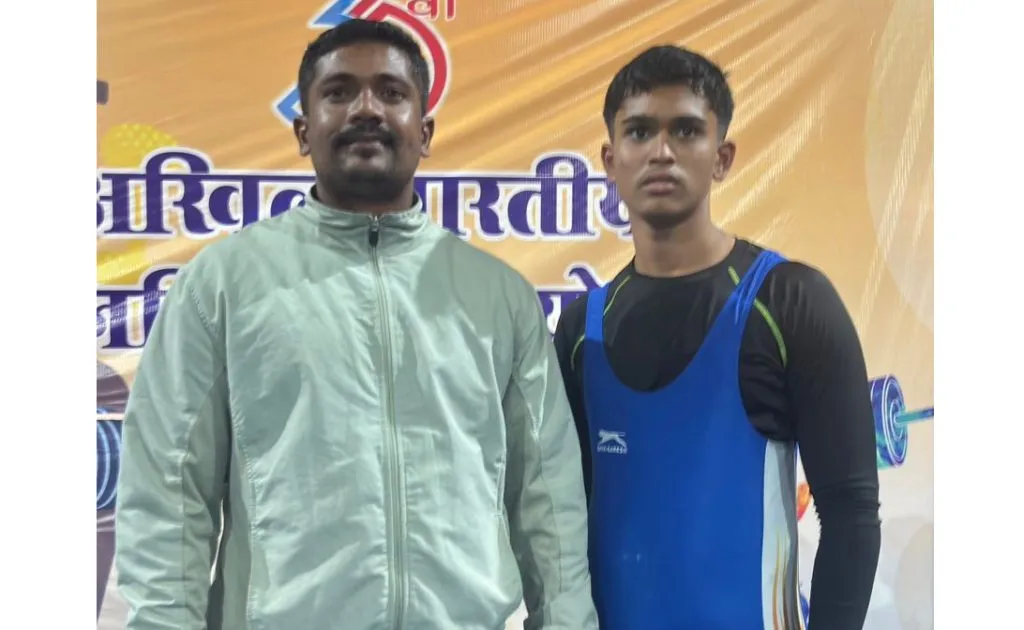 Pawan Kadam wins bronze medal in National Weightlifting Championship