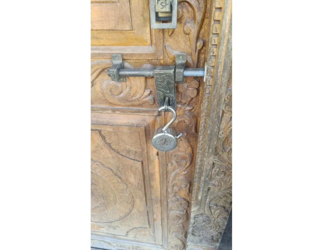 Attempted theft in Gunji-Shimpewadi by breaking the locks of seven closed houses