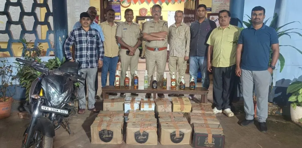 Two arrested for illegally selling liquor in Samarthanagar
