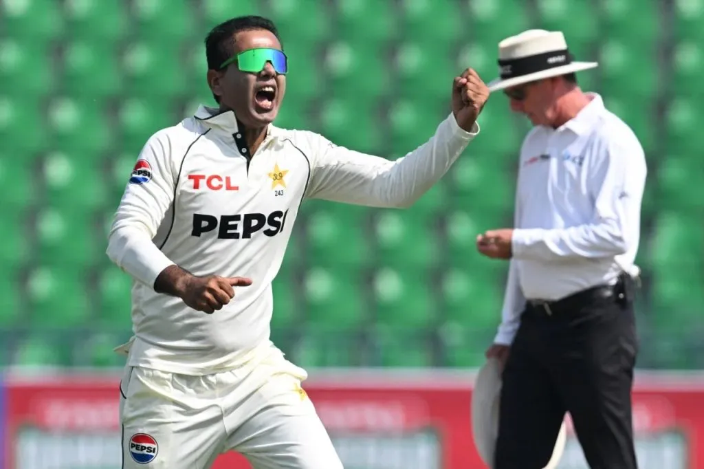 Pakistan beat South Africa by 93 runs