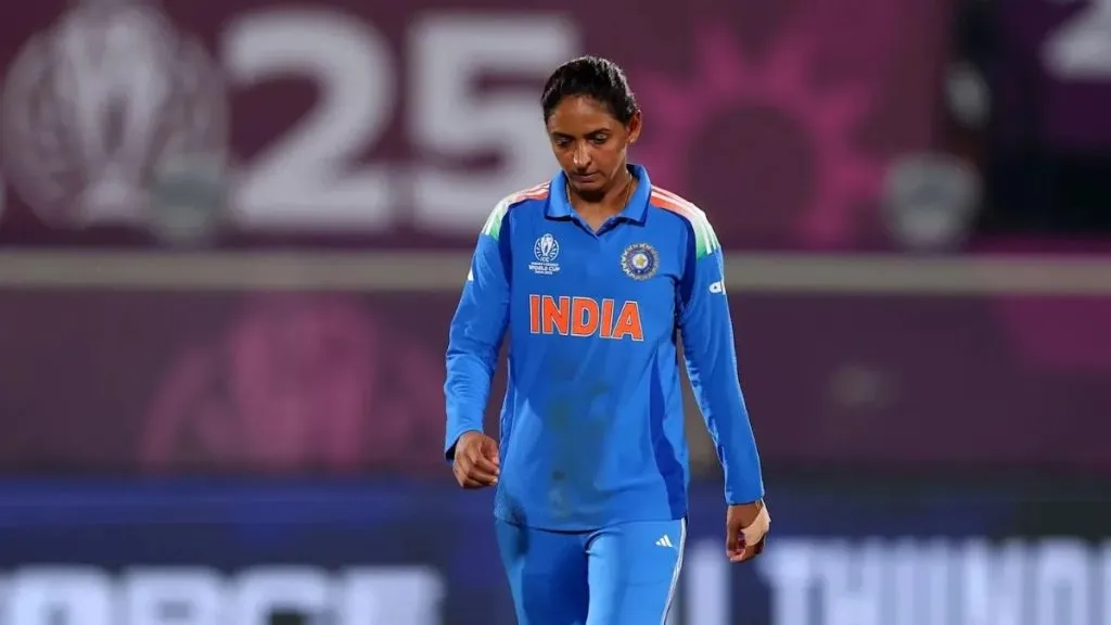 भारत महिला संघाला दंड India women's team fined