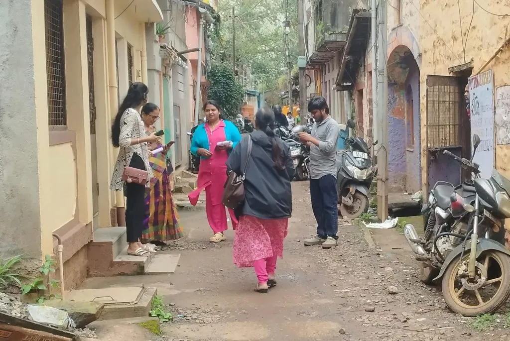 Teachers face server down problem during survey