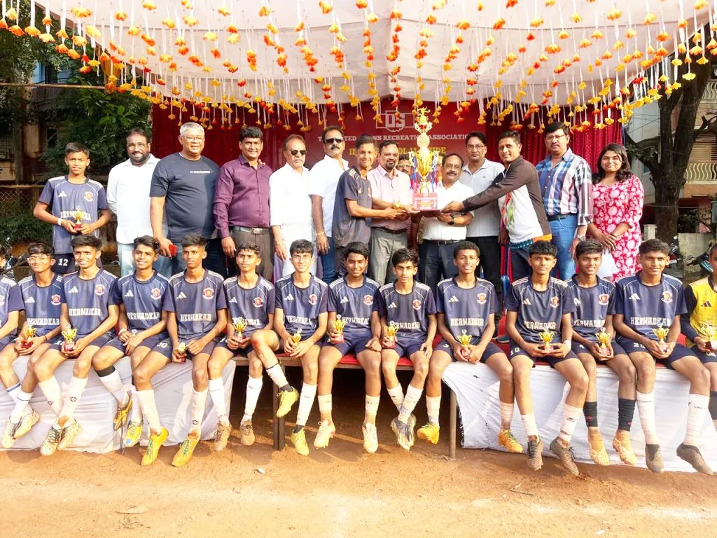 United Gowans Cup to Herwadkar School