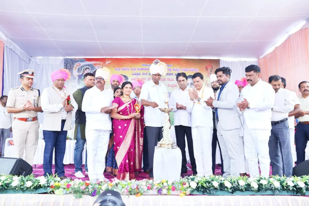 राणी चन्नम्मांच्या आदर्श कार्यातून स्फूर्ती घ्या! Take inspiration from the exemplary work of Rani Channamma!