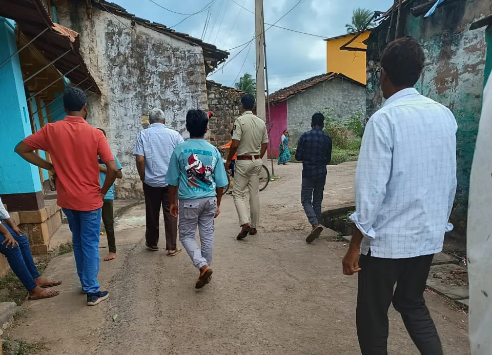 128 tolas of gold seized in Yamakanmardi