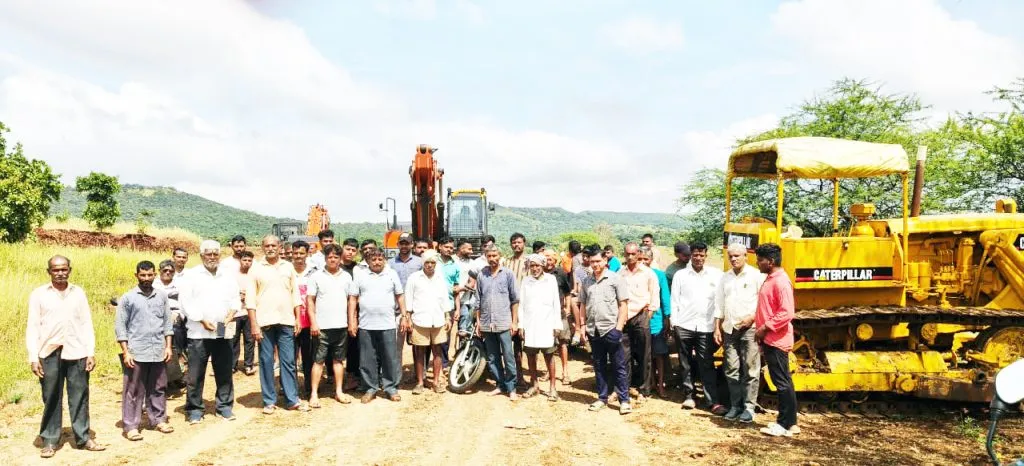 Farmers in Basurte stop dam work