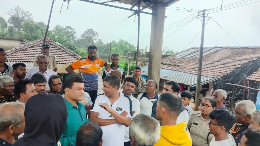 Meeting held with Amgaon residents regarding migration